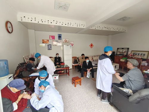古城區(qū)全力推進老年人疫苗接種，依托體檢服務平臺構建健康防線